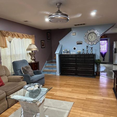 Colorful 3 Bedrooms Twin Home Near Center Philadelphie Extérieur photo