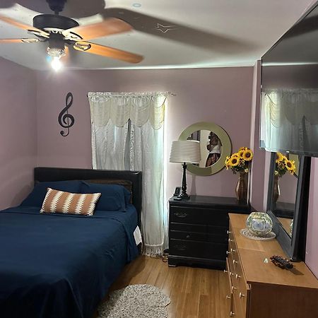 Colorful 3 Bedrooms Twin Home Near Center Philadelphie Extérieur photo